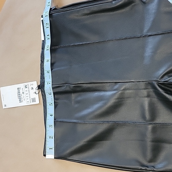 Zara Size M Black Faux Leather Leggings / Skinny Pants, NEW with Tag - Picture 3 of 15